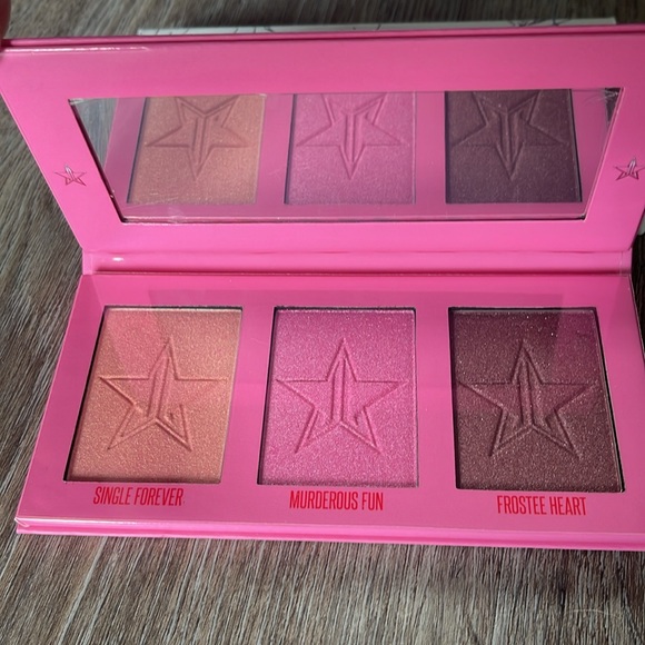 Jeffree Star Heartbreaker Skin Frost Highlighter Palette - Picture 7 of 14
